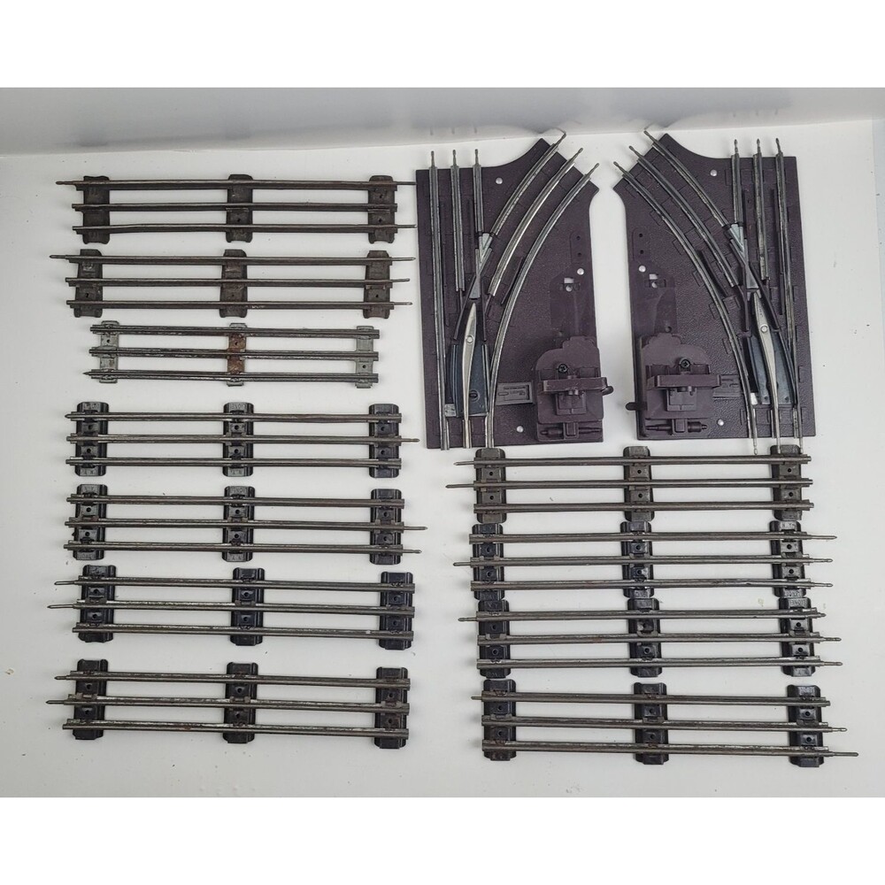 Lot of 36 vintage lionel 0 gauge train track 3 rail, curved, switch, straight